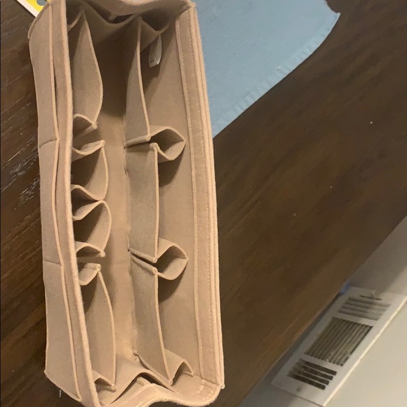 Accessories - Pelikus Purse Organizer.